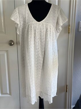 Kiki LaRue White Eyelet Lace Babydoll Mini Dress Size L Cotton Flutter Sleeve